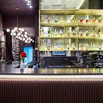 Modern Art Hotel 4*