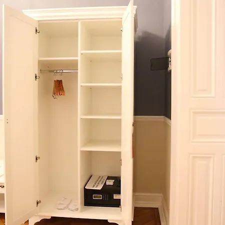 Modern Art 4* リヴィウ