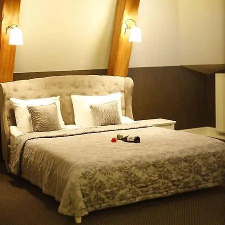 Hotel Modern Art - Maestro 4*