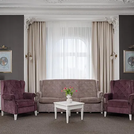 ホテル Modern Art 4*