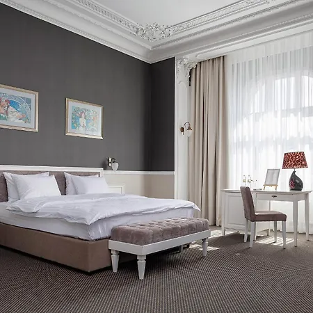 Modern Art Hotel Lvov