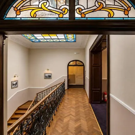 Hotel Modern Art - Maestro Lviv