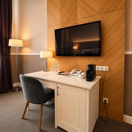 Hotel Modern Art - Maestro