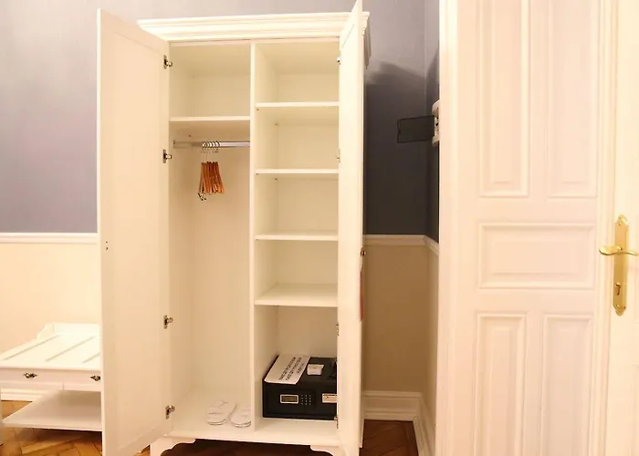 摩登艺术酒店 4* 利沃夫