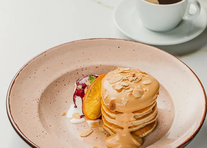 摩登艺术酒店 4*