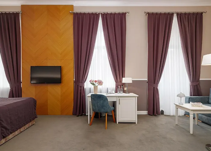 摩登艺术酒店 4* 利沃夫