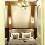 Hotel Modern Art - Maestro Lviv