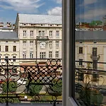 Modern Art Hotel