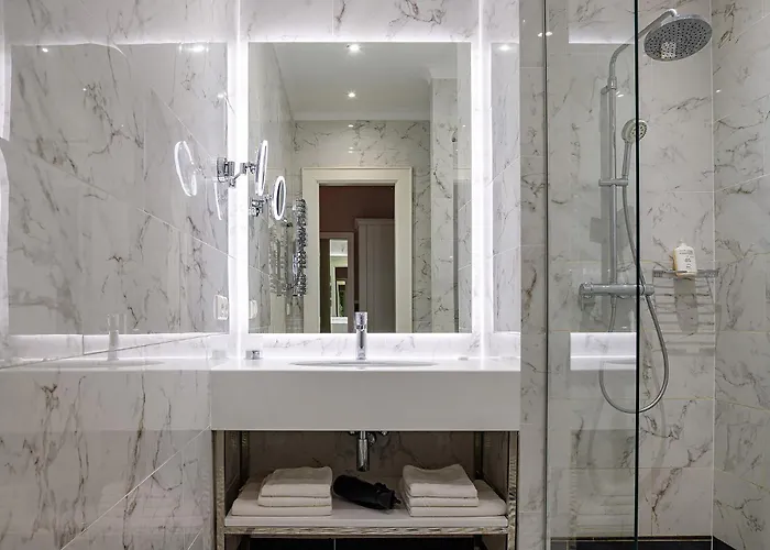 ホテル Modern Art 4*